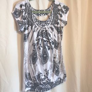 Cute top!!